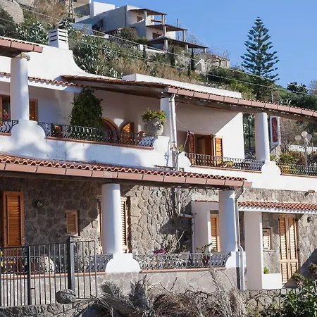 Olivetta Lipari Villa