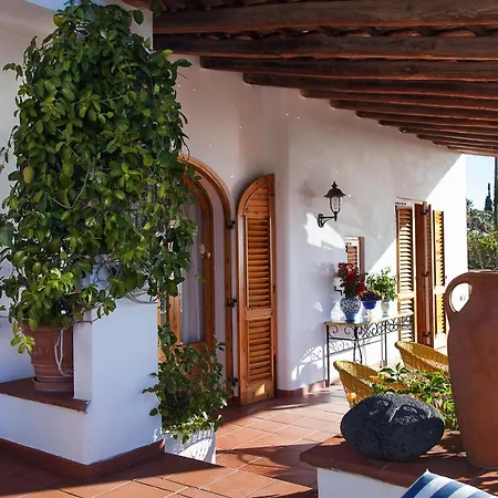 Villa Olivetta Lipari *