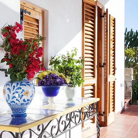 Olivetta Lipari Villa *